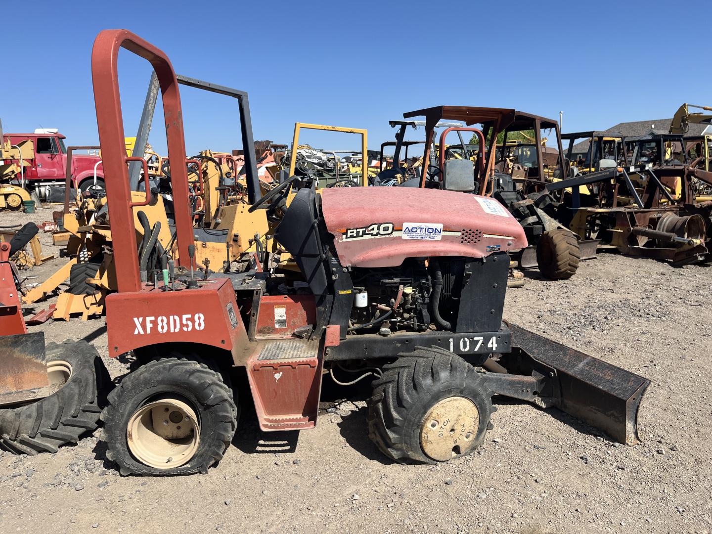 ZANJADORA DITCH WITCH RT-40